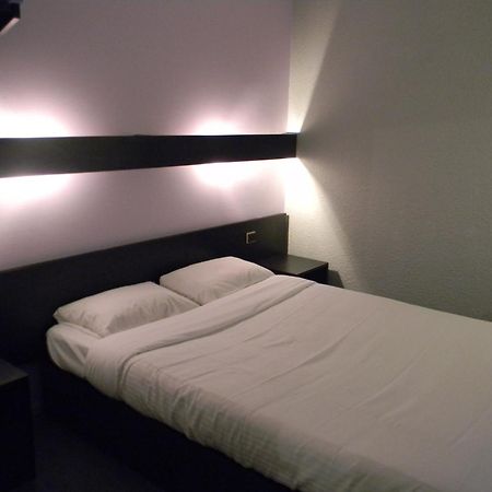 Class-Hotel Poitiers Esterno foto