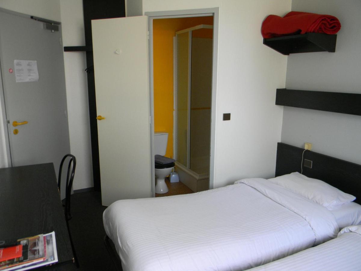 Class-Hotel Poitiers Camera foto
