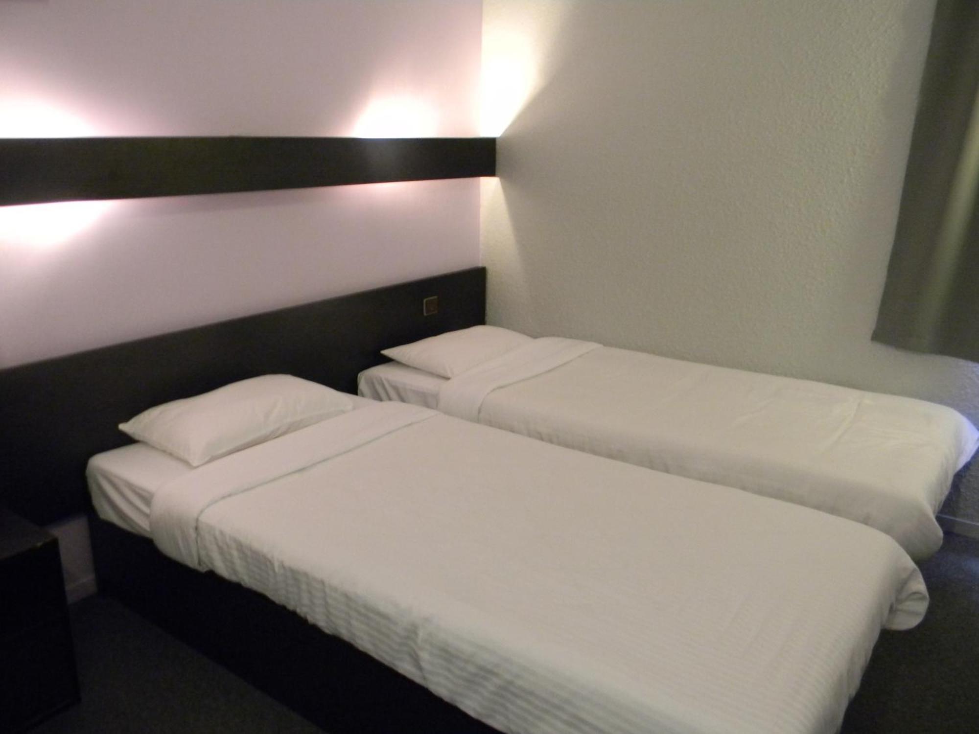 Class-Hotel Poitiers Esterno foto