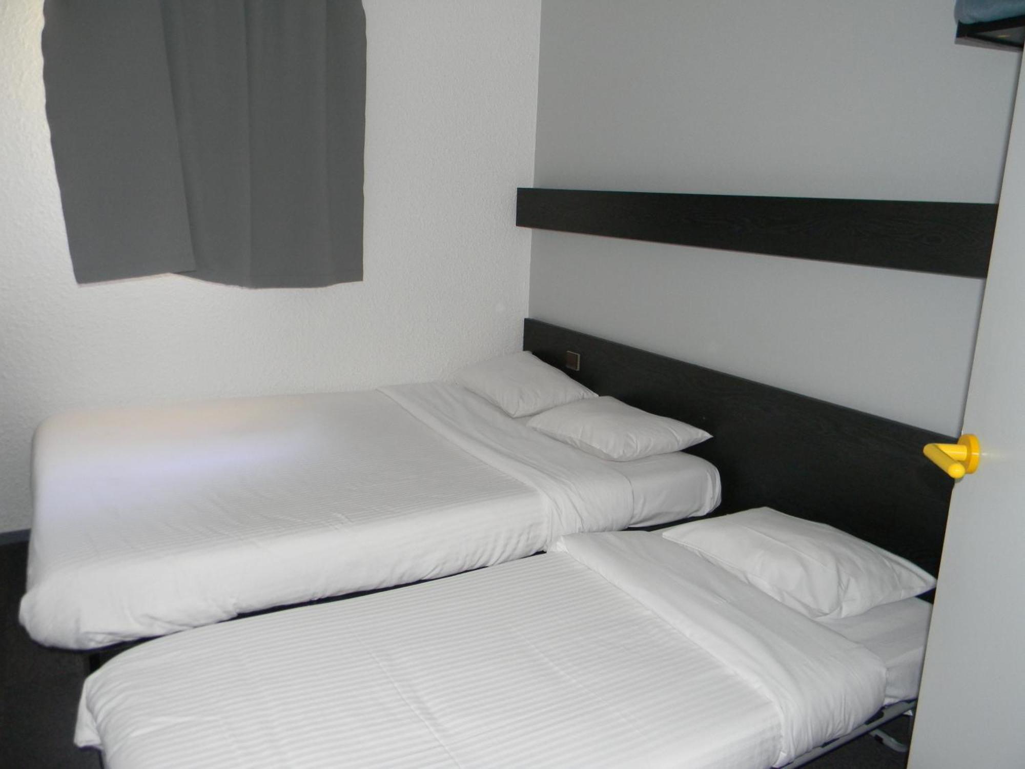 Class-Hotel Poitiers Esterno foto